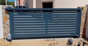 Colocação de motor portão de correr + acessórios com possibilidade de abertura por wi-fi